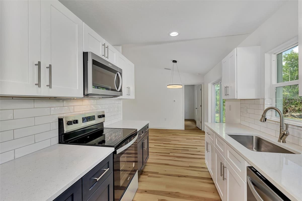 4637 CORBETT LANE — photo 17 of 28