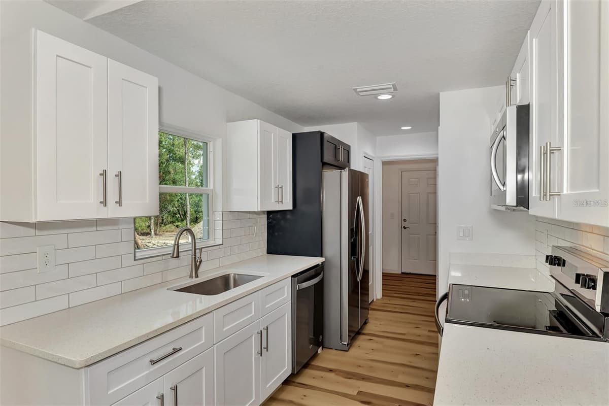 4637 CORBETT LANE — photo 13 of 28