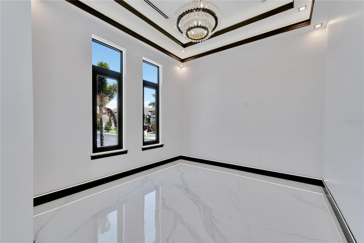 517 TREVISO DRIVE — photo 15 of 96