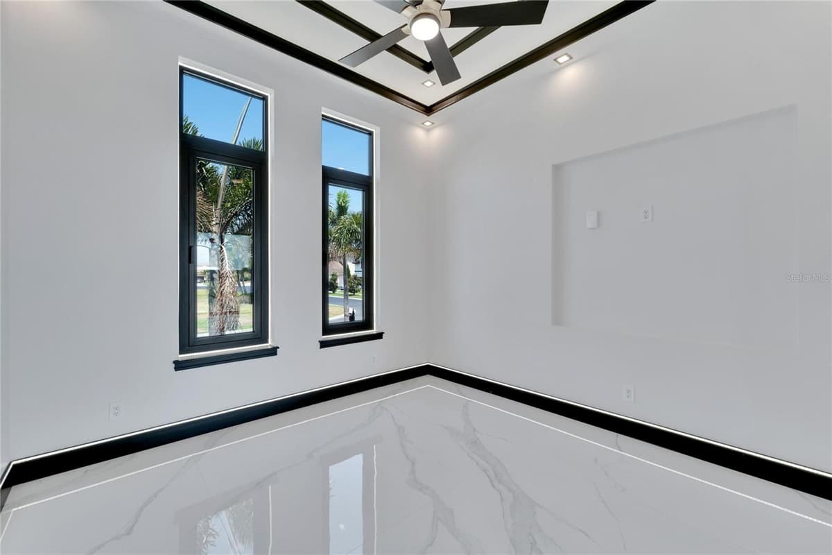 517 TREVISO DRIVE — photo 17 of 96