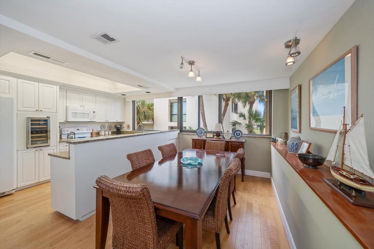 50 COE ROAD — photo 11 of 53