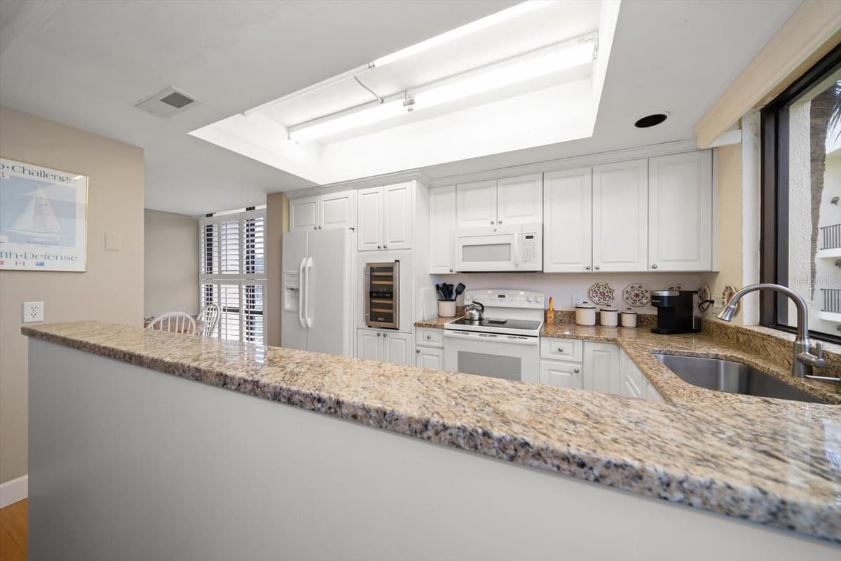 50 COE ROAD — photo 14 of 53