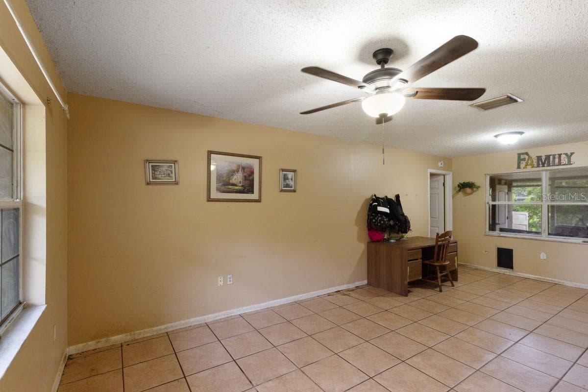 5836 PINE CIRCLE — photo 6 of 13