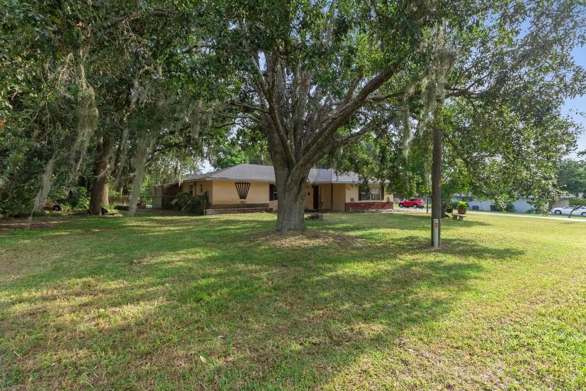 5836 PINE CIRCLE — photo 3 of 13