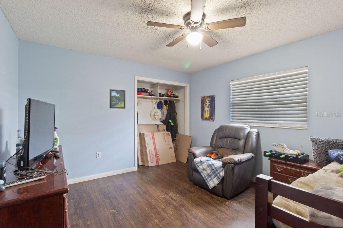 5836 PINE CIRCLE — photo 8 of 13