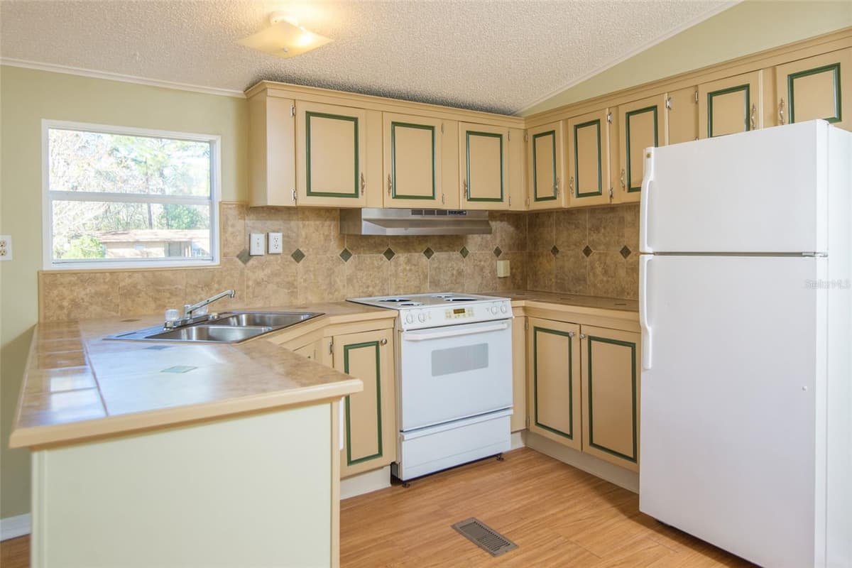 1211 CYPRESS ROAD — photo 53 of 70