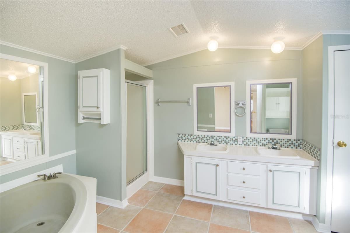 1211 CYPRESS ROAD — photo 59 of 70