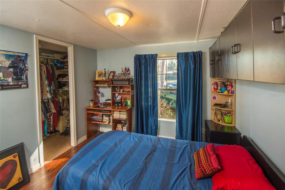 1211 CYPRESS ROAD — photo 43 of 70