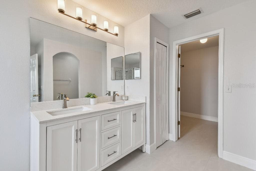 17350 GARDEN HEATH COURT — photo 15 of 27