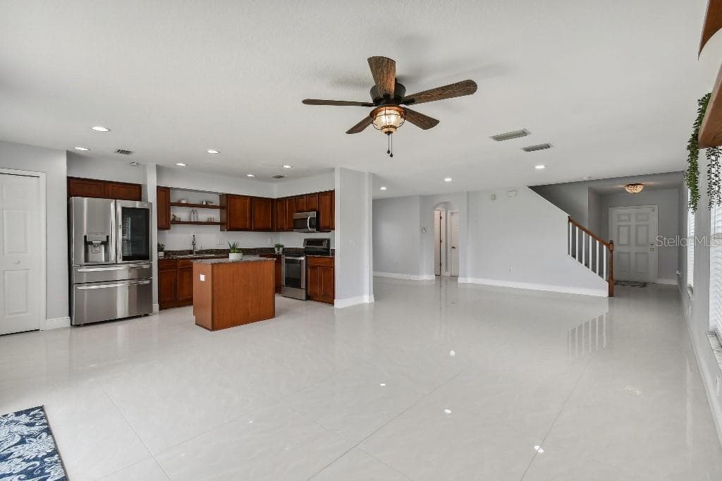 17350 GARDEN HEATH COURT — photo 6 of 27