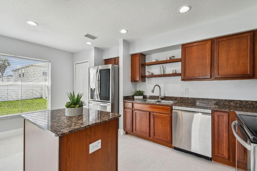 17350 GARDEN HEATH COURT — photo 7 of 27