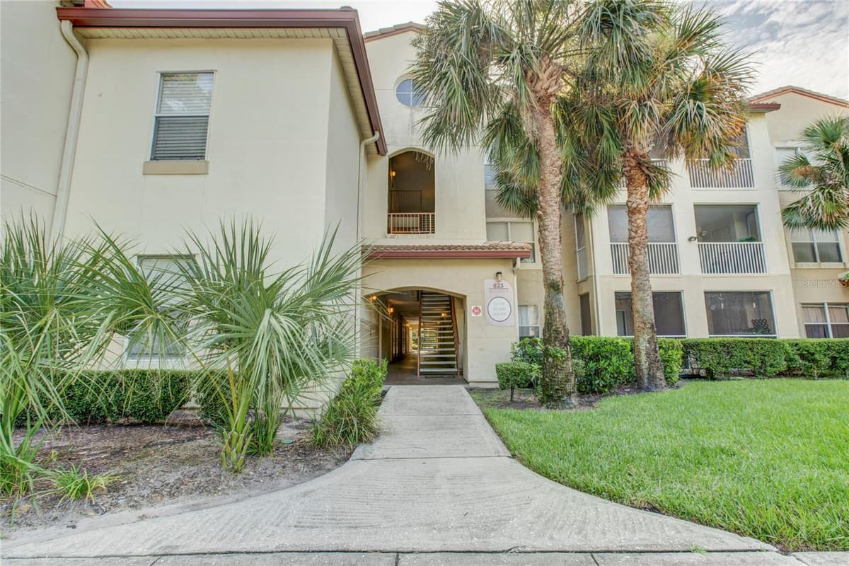 823 CAMARGO WAY — photo 1 of 20