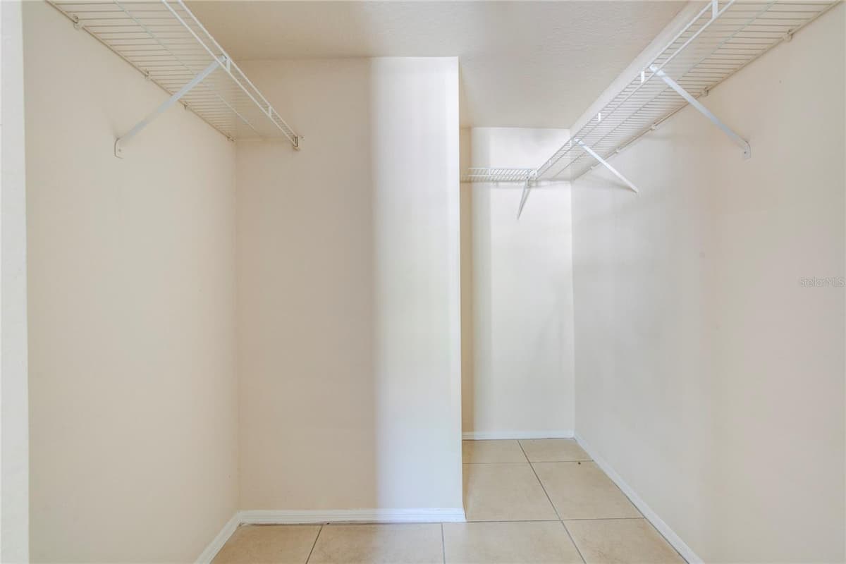 823 CAMARGO WAY — photo 17 of 20