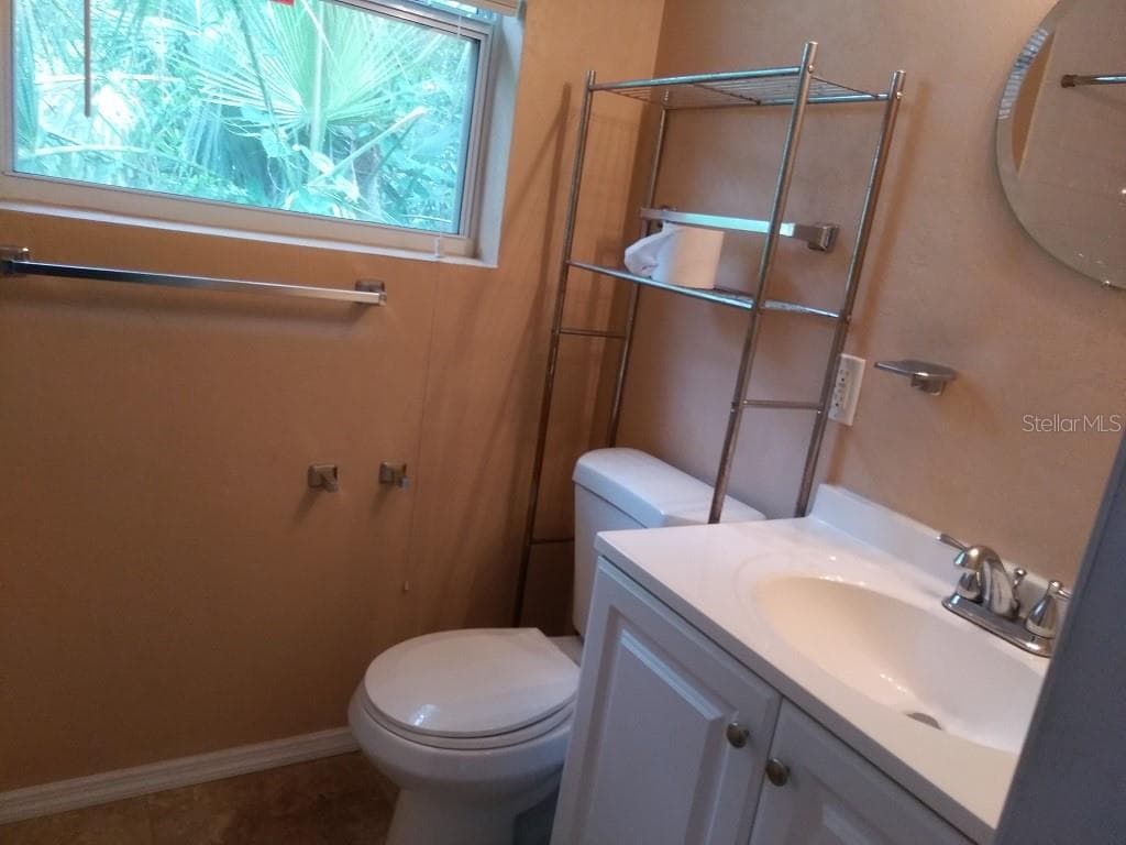 724 OLEANDER AVENUE — photo 41 of 58