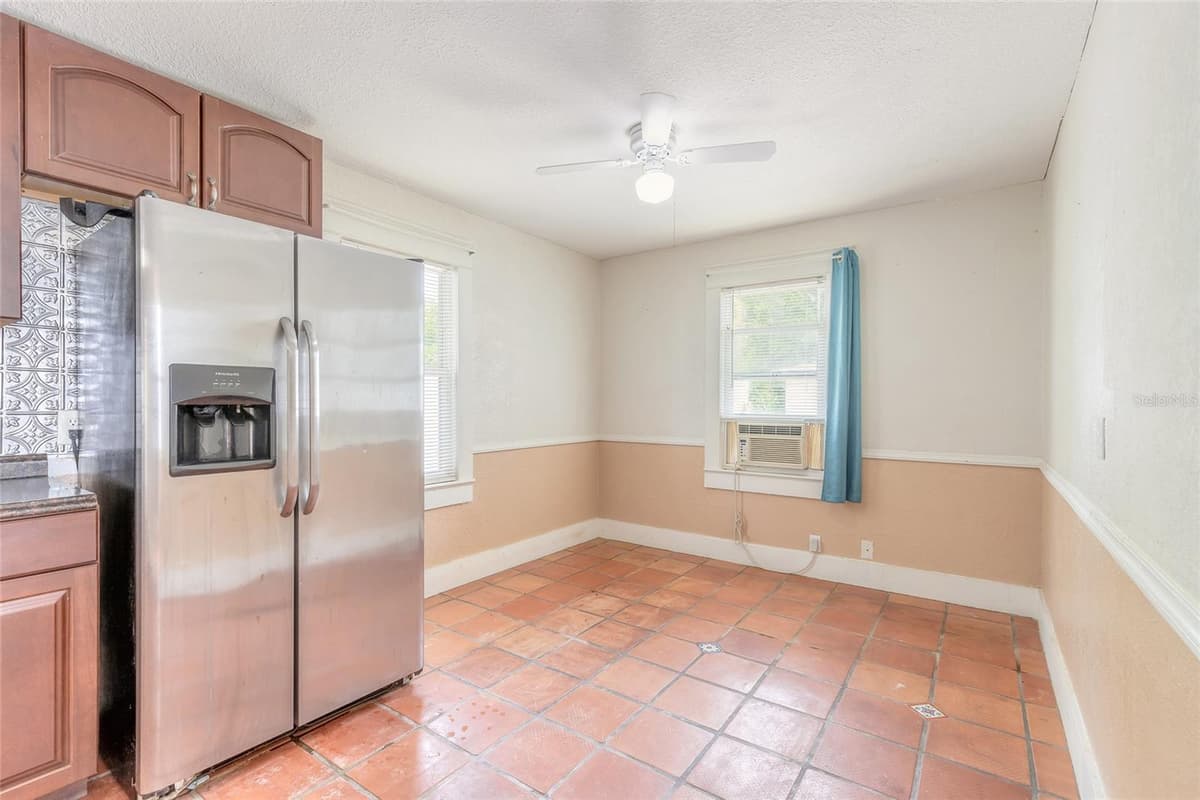 724 OLEANDER AVENUE — photo 20 of 58