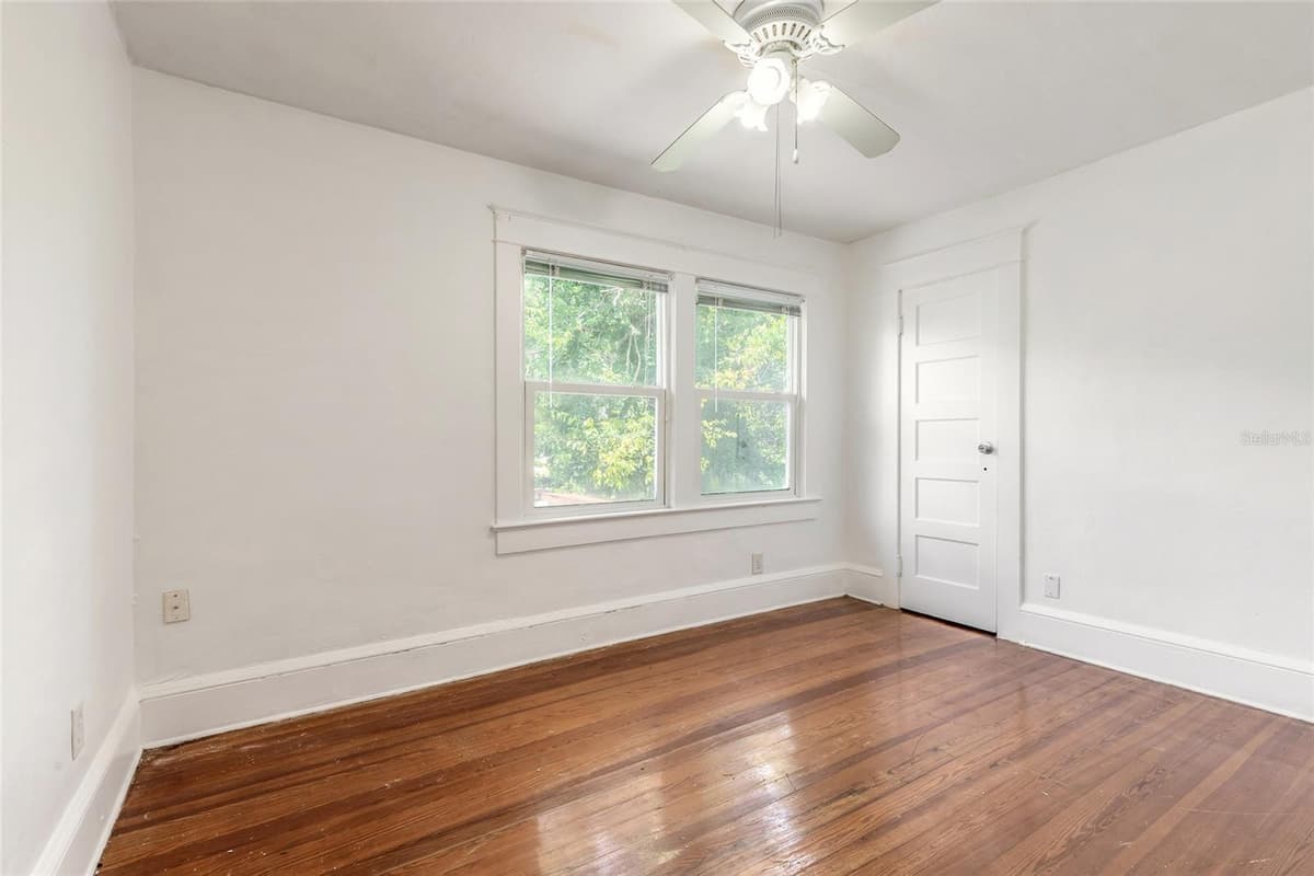 724 OLEANDER AVENUE — photo 42 of 58