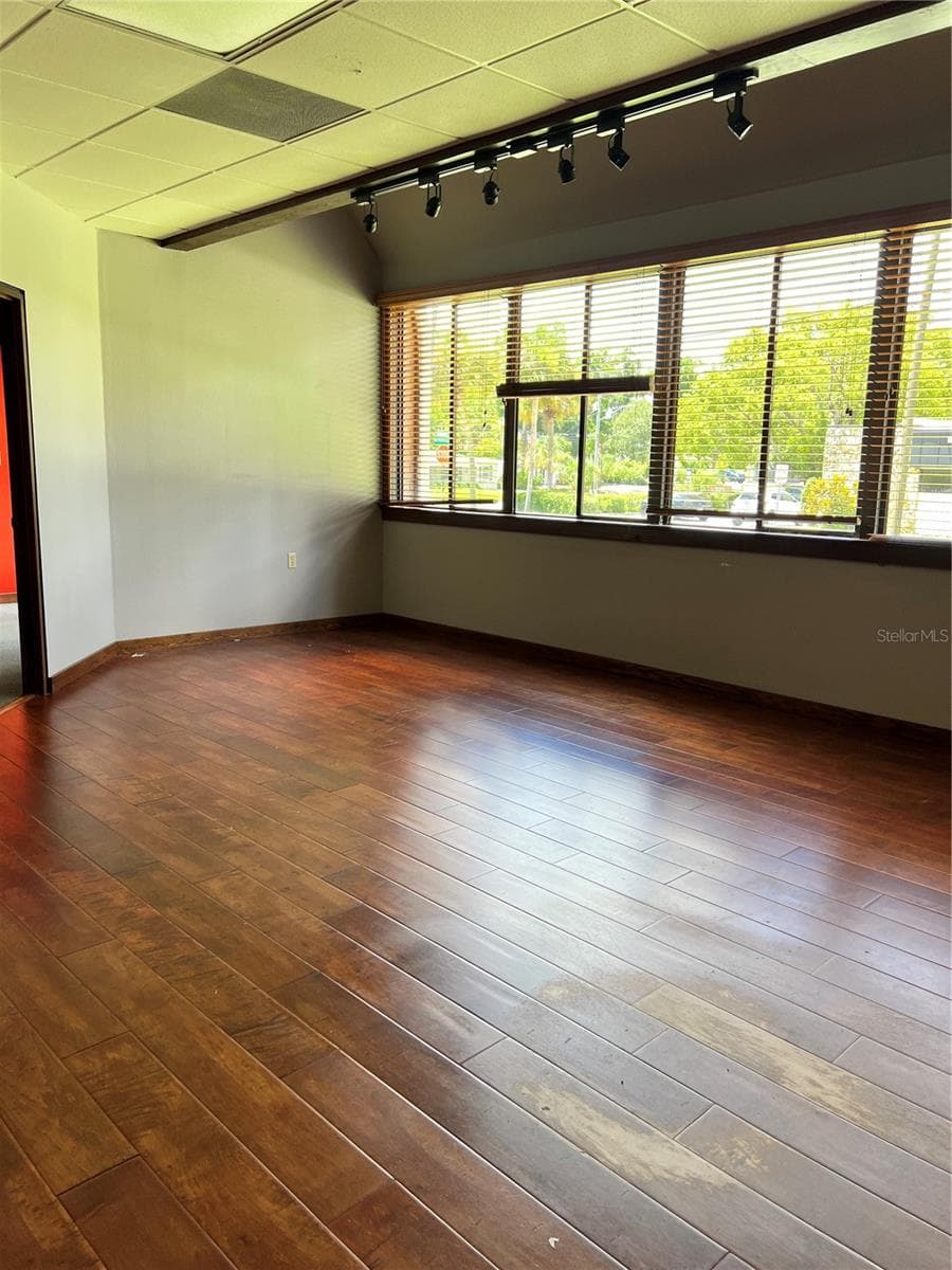 377 MAITLAND AVENUE — photo 5 of 8