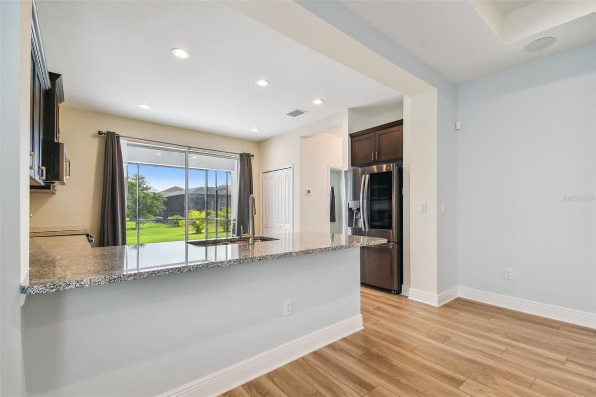 10417 CROOKED CREEK COURT — photo 10 of 47