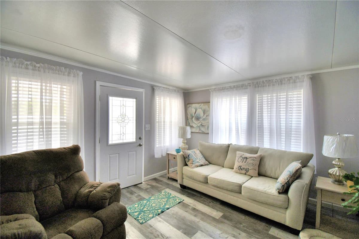 251 PATTERSON ROAD — photo 11 of 52