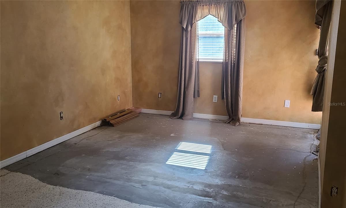 8665 MOCKINGBIRD LANE — photo 5 of 71