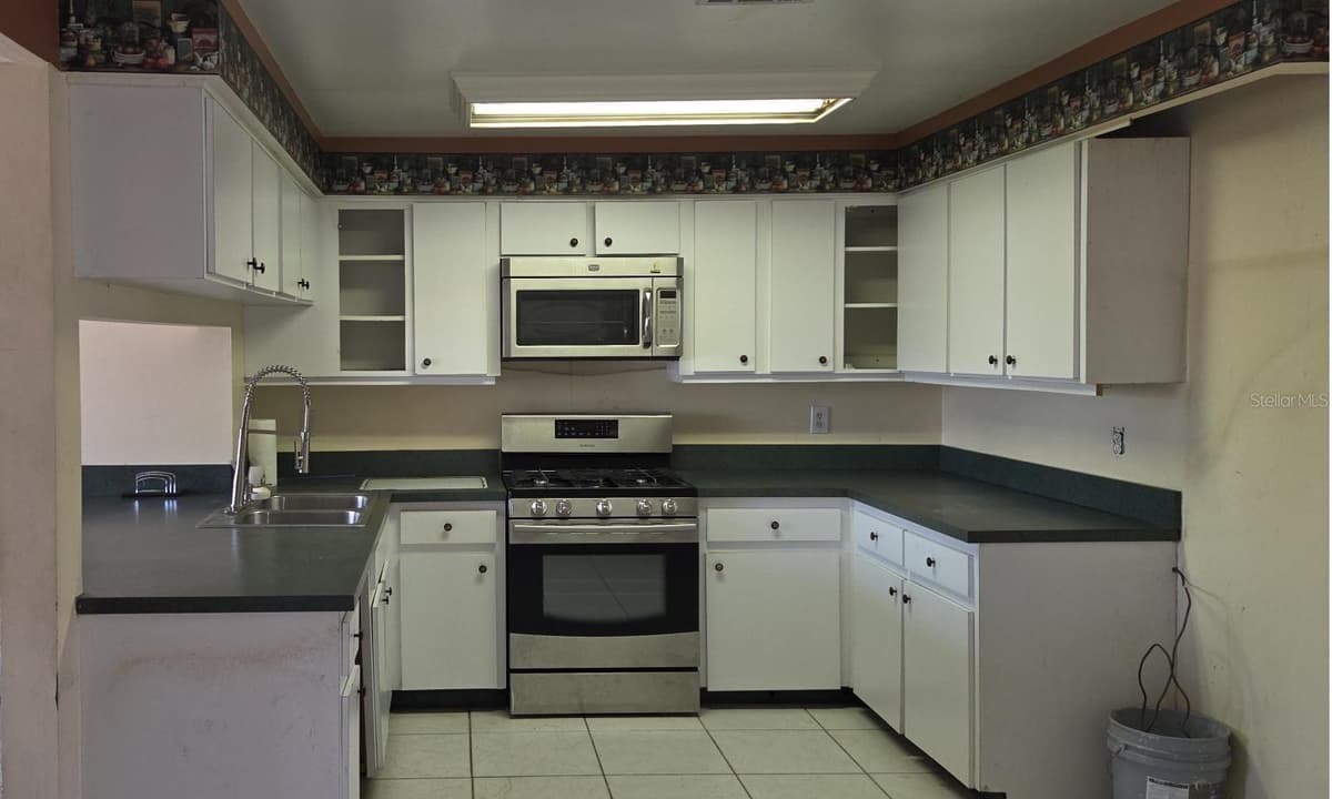 8665 MOCKINGBIRD LANE — photo 9 of 71