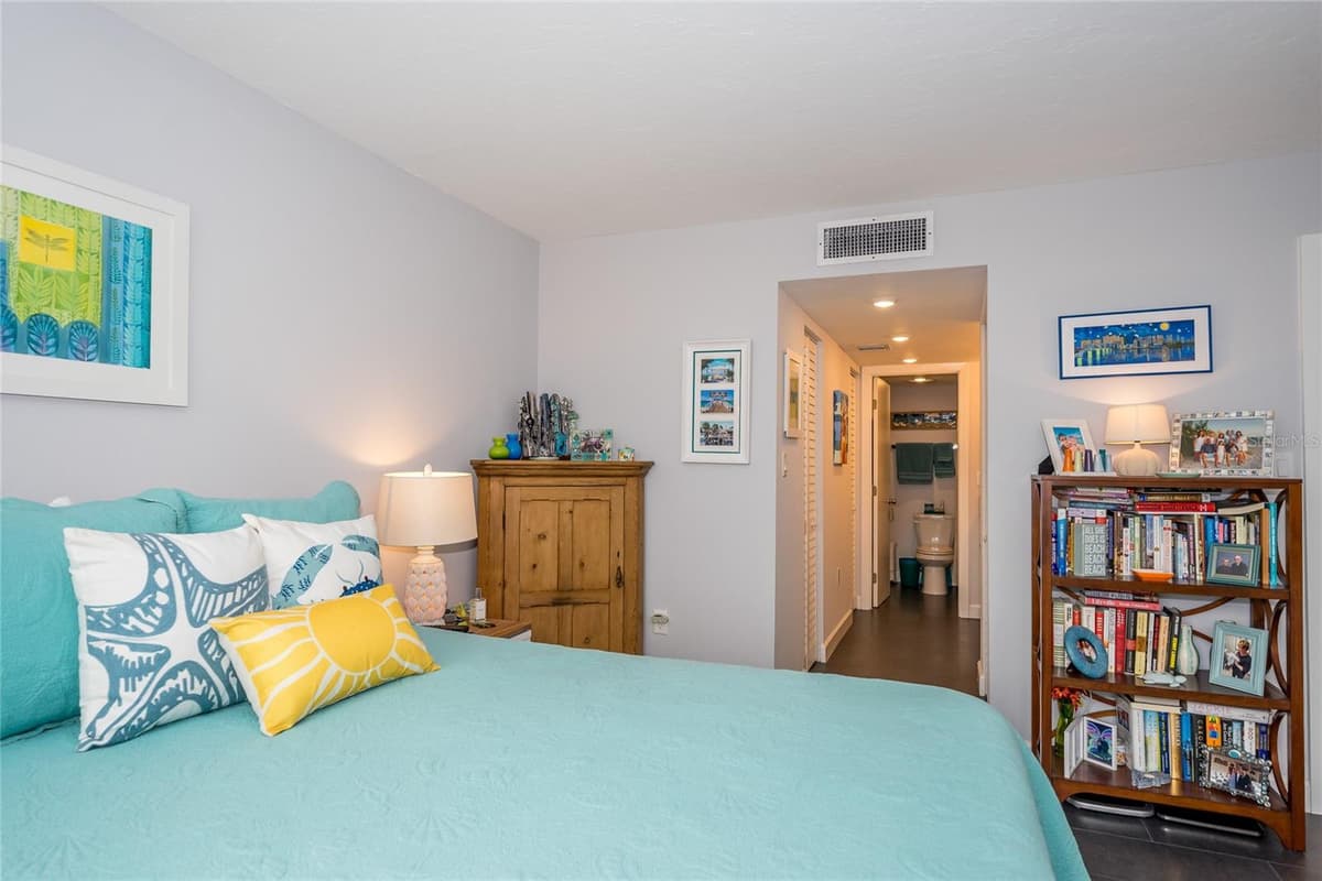707 GULFSTREAM AVENUE — photo 19 of 55
