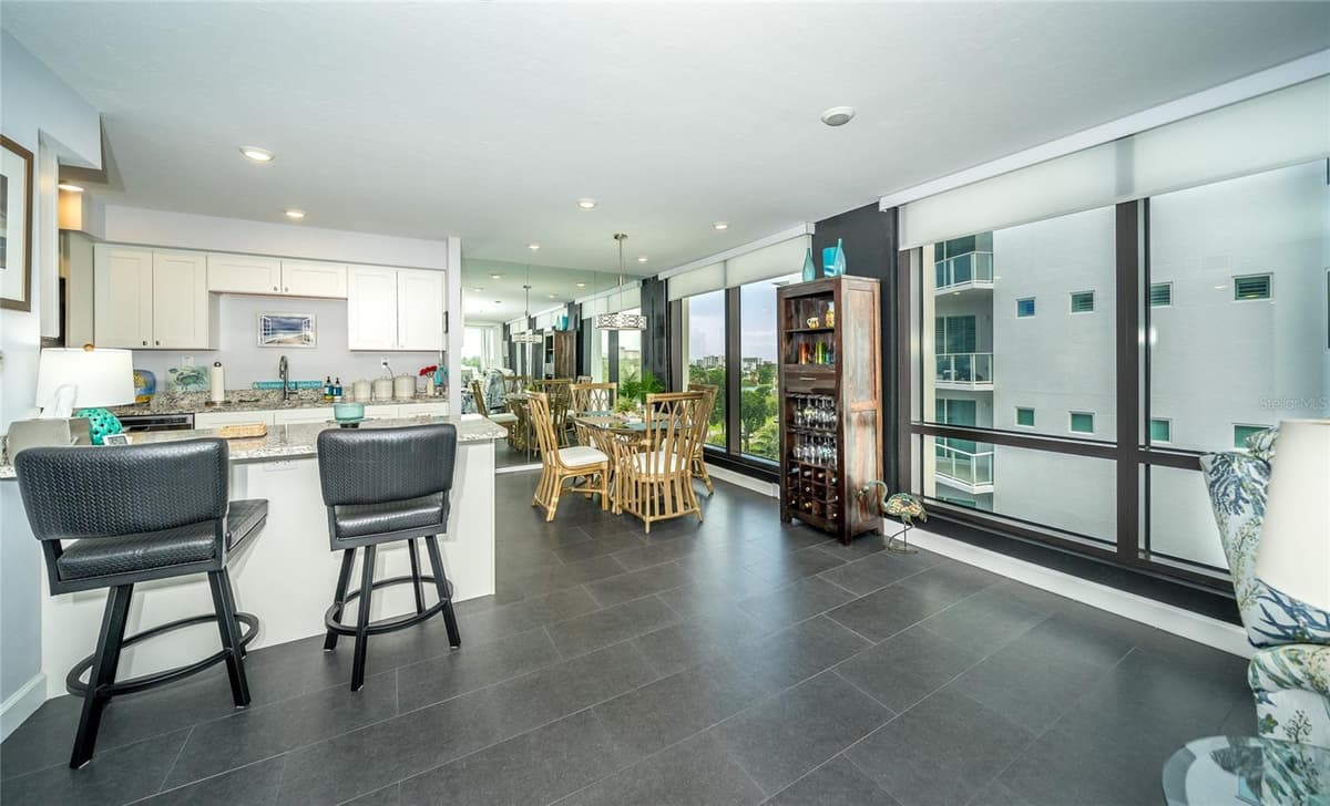 707 GULFSTREAM AVENUE — photo 15 of 55