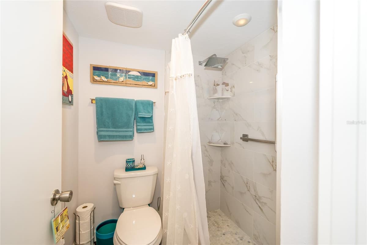 707 GULFSTREAM AVENUE — photo 21 of 55