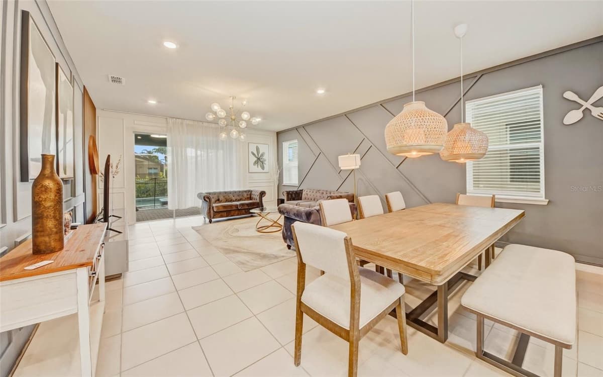 4063 LANA AVENUE — photo 5 of 31