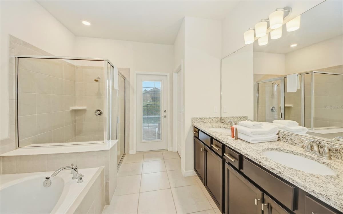 4063 LANA AVENUE — photo 15 of 31