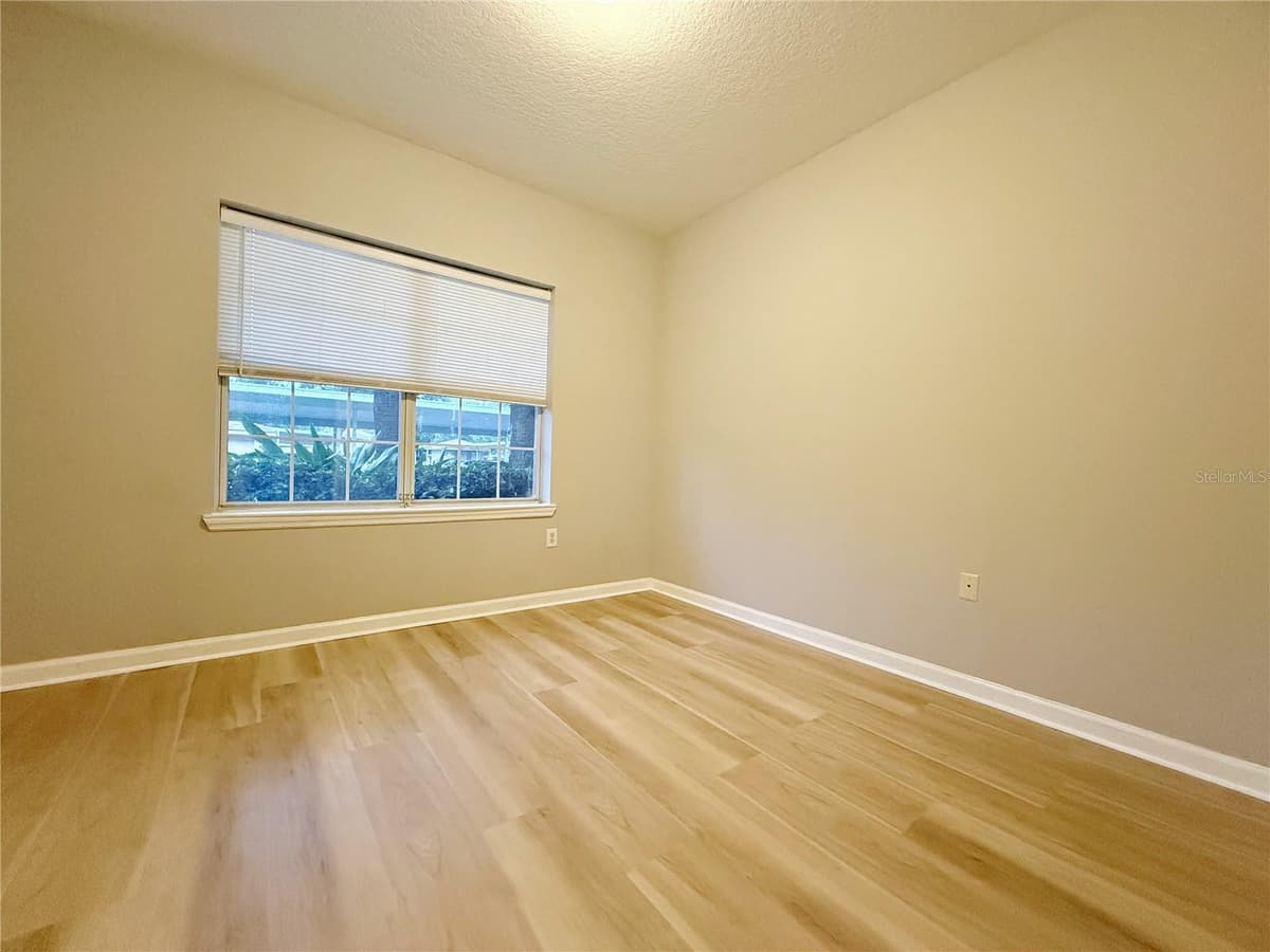 4865 CYPRESS WOODS DRIVE — photo 18 of 37