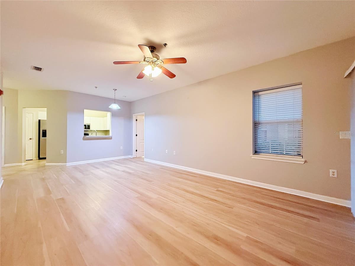 4865 CYPRESS WOODS DRIVE — photo 7 of 37