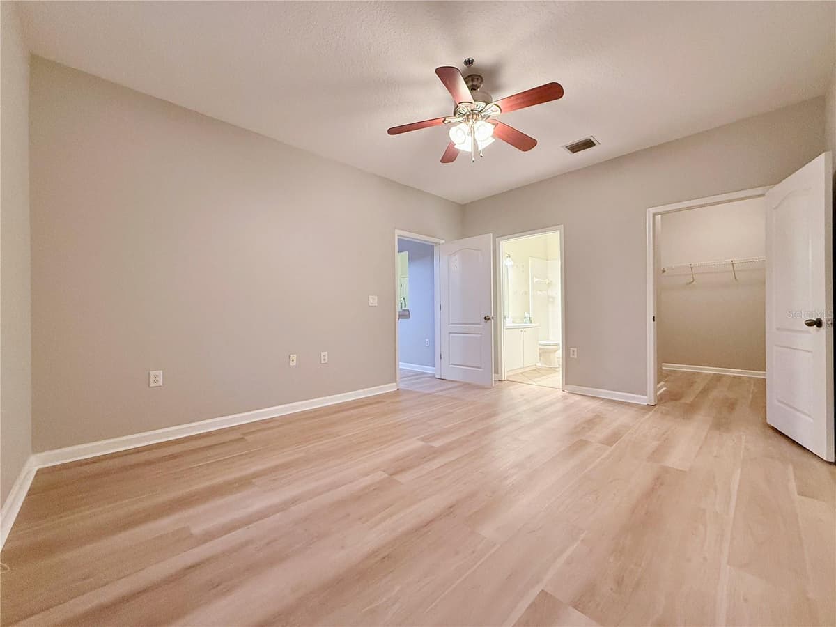 4865 CYPRESS WOODS DRIVE — photo 9 of 37