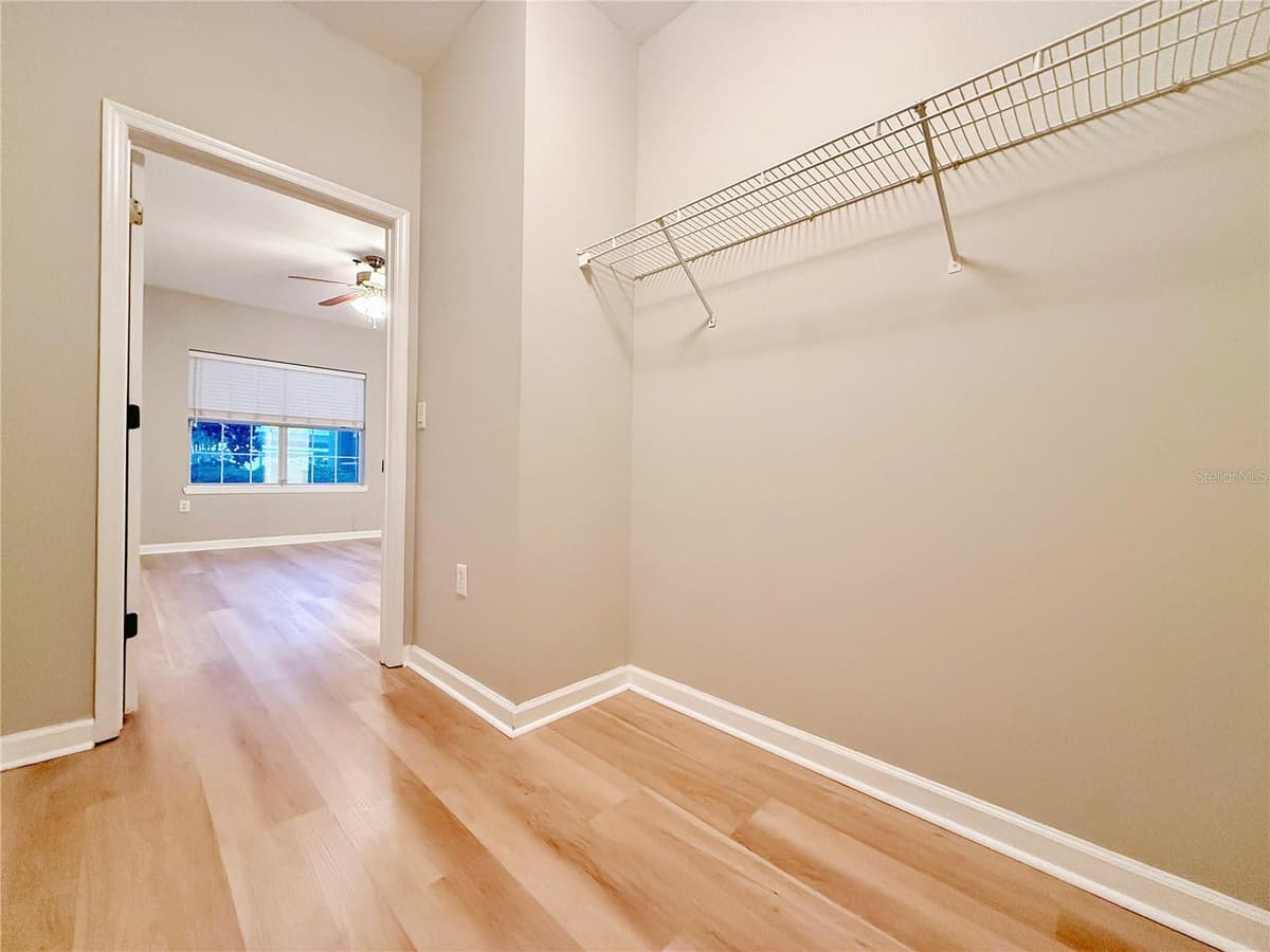 4865 CYPRESS WOODS DRIVE — photo 12 of 37