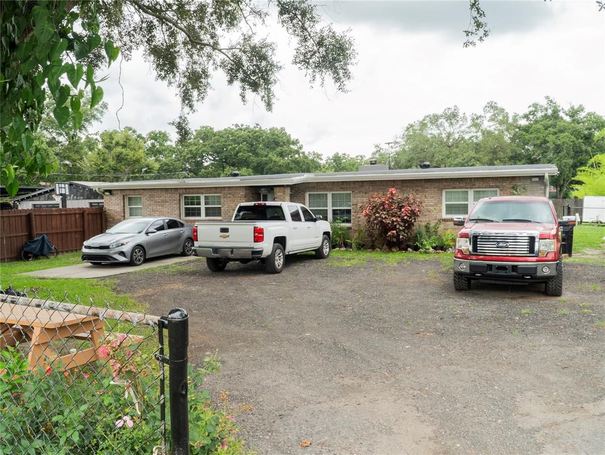 1817 DEMASTUS LANE — photo 1 of 19