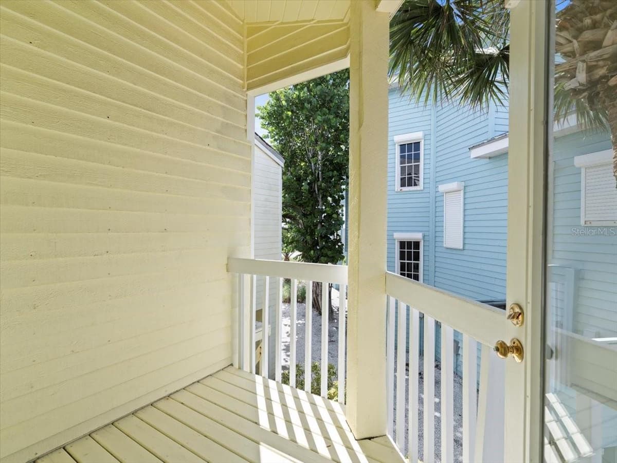 20052 GULF BOULEVARD — photo 50 of 100