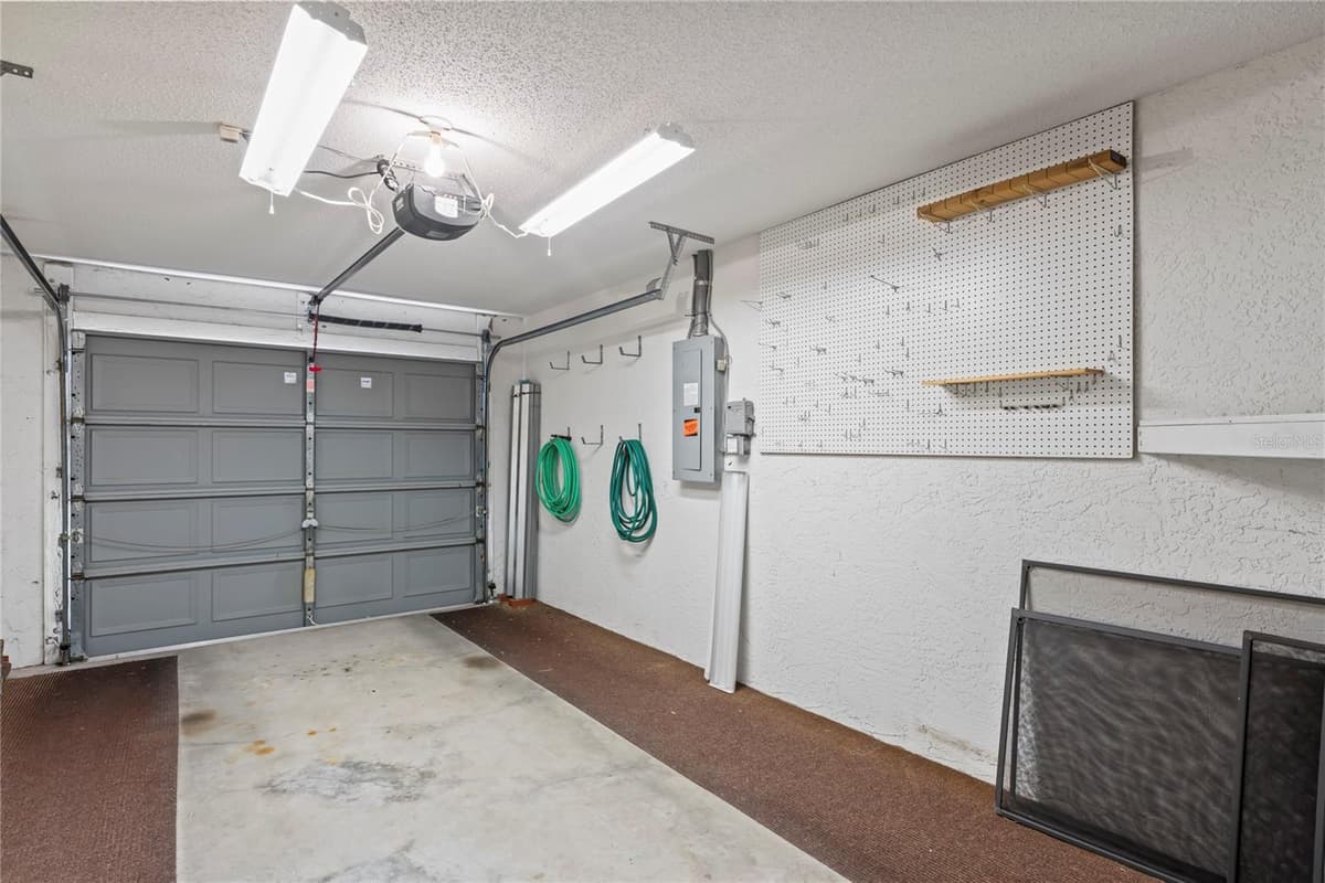 9108 BASSETT LANE — photo 35 of 67