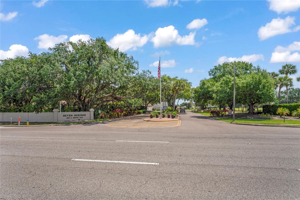 9108 BASSETT LANE — photo 41 of 67