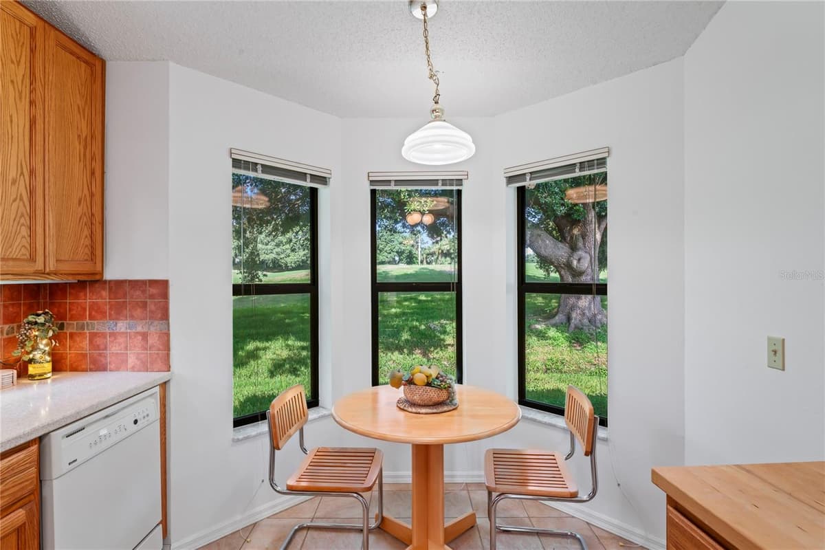 9108 BASSETT LANE — photo 12 of 67