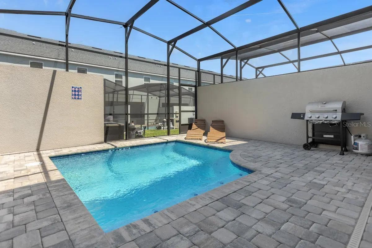 1676 TROPICAL PALMS CIRCLE — photo 29 of 39