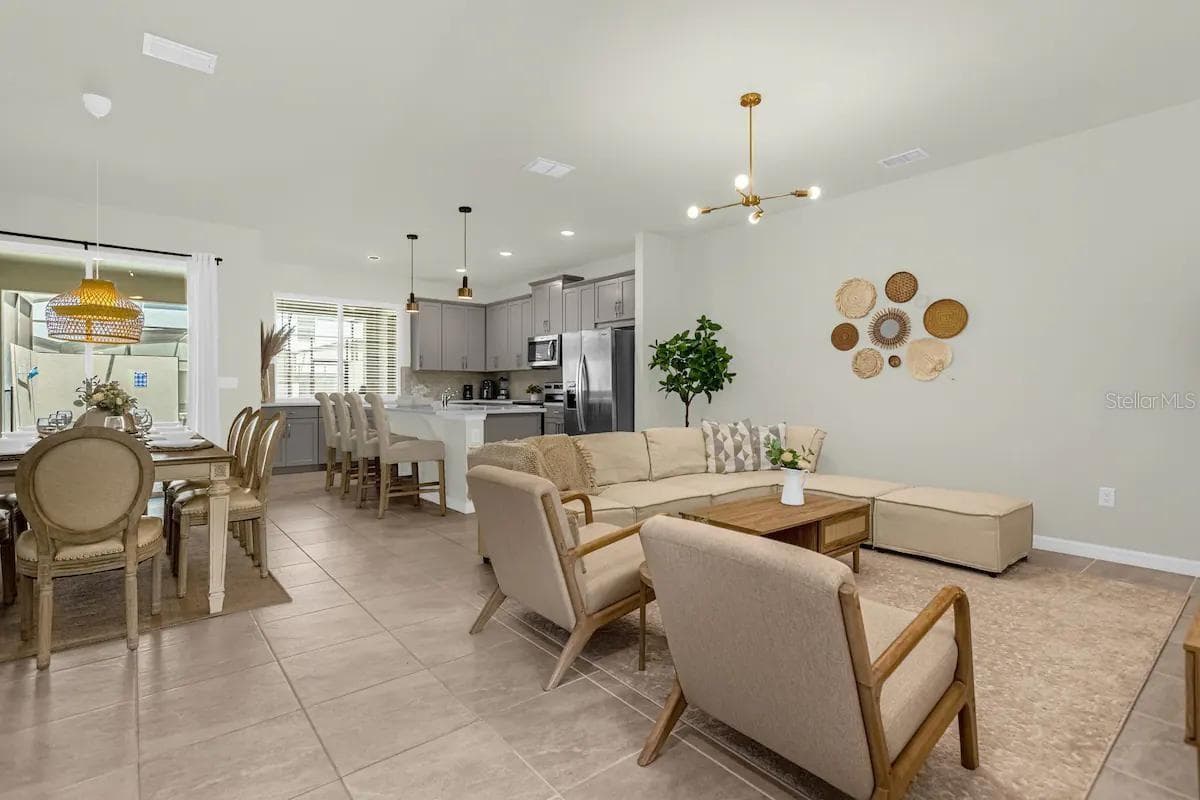 1676 TROPICAL PALMS CIRCLE — photo 9 of 39