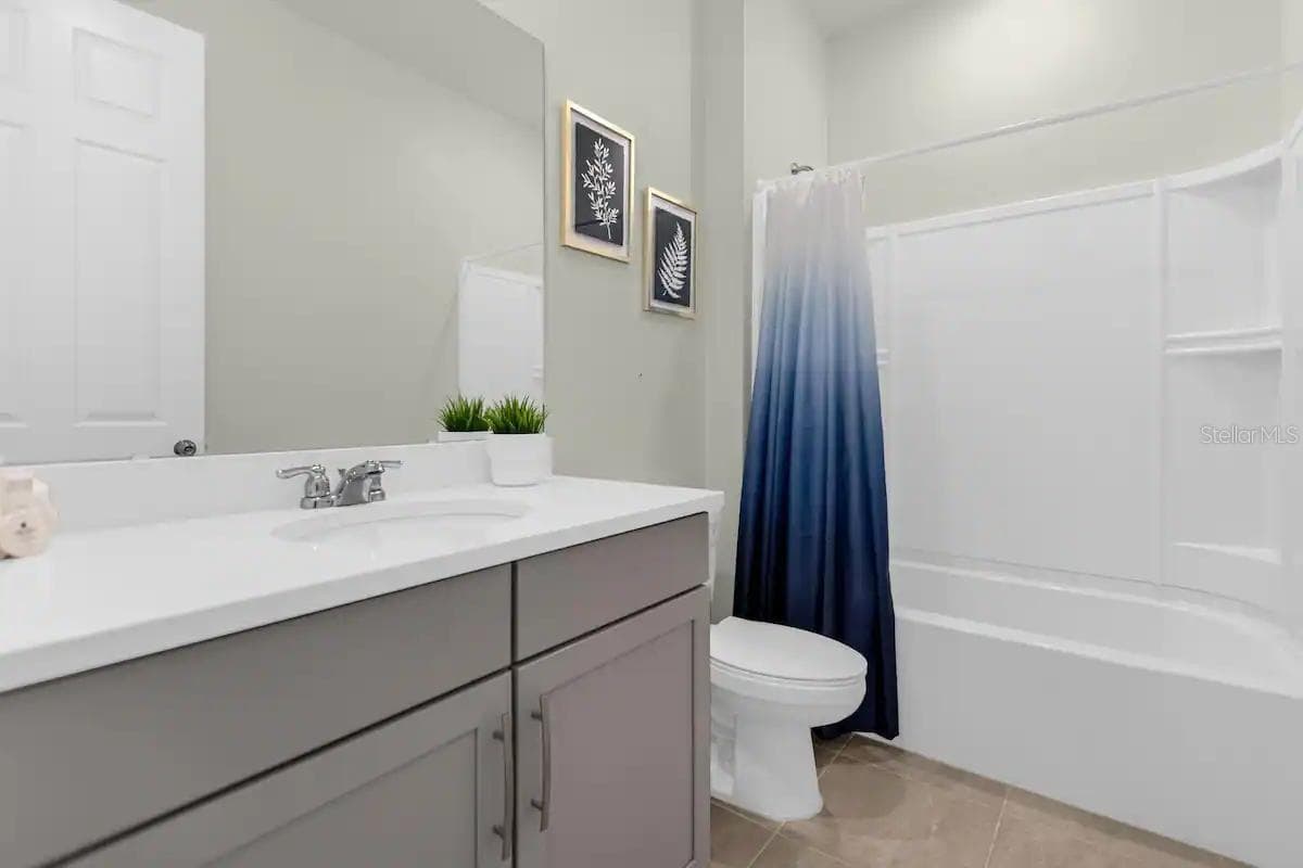 1676 TROPICAL PALMS CIRCLE — photo 13 of 39