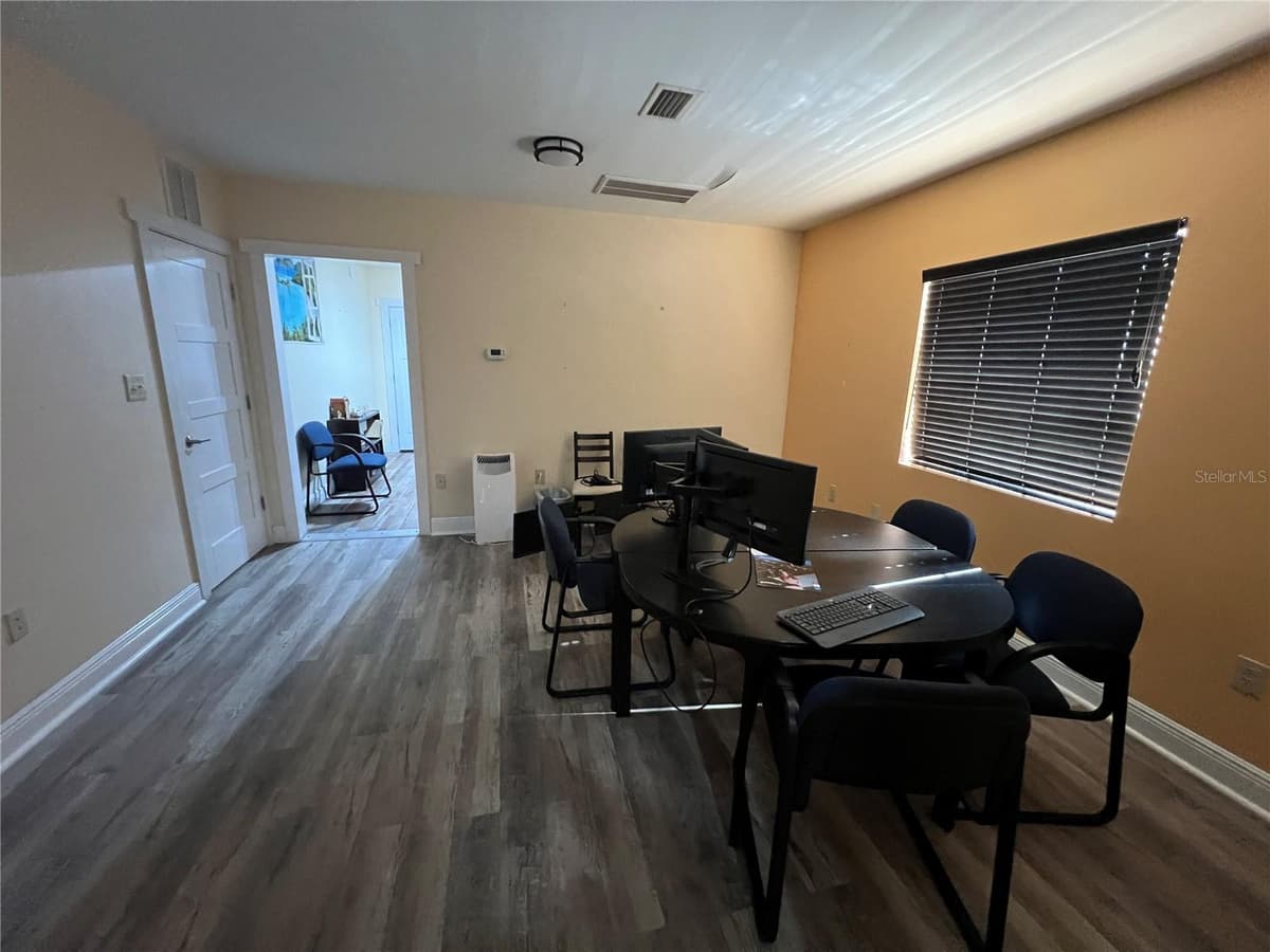 5208 SAINT PAUL STREET — photo 11 of 28