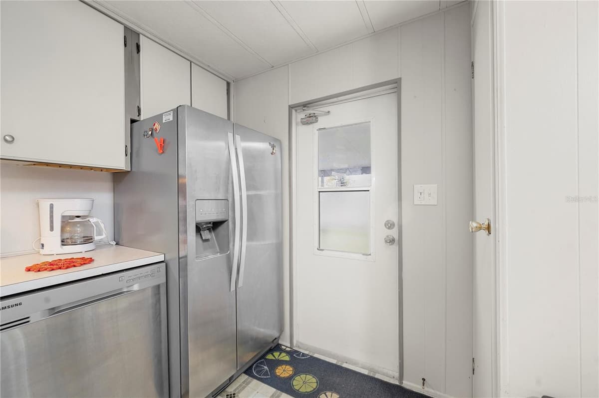 731 TANGERINE COURT — photo 12 of 59