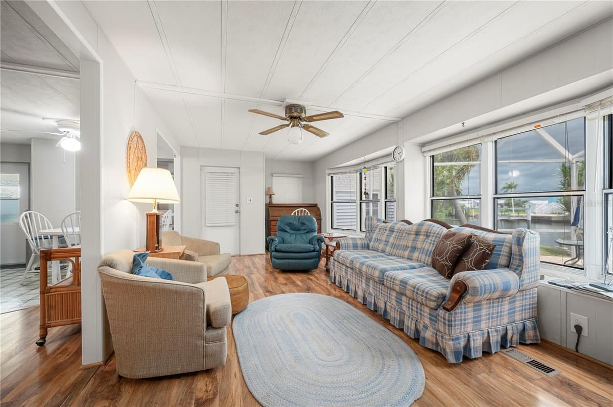 731 TANGERINE COURT — photo 19 of 59