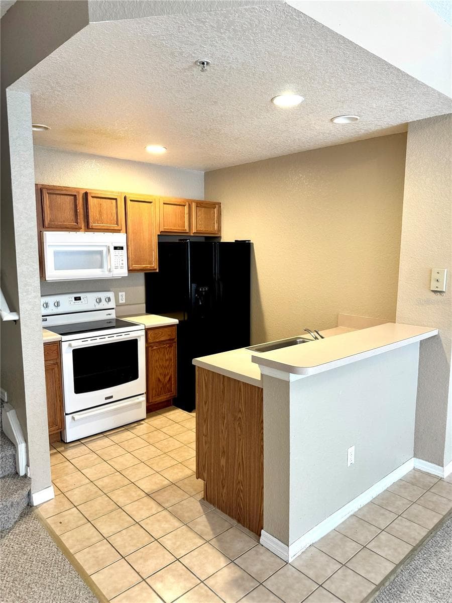 2606 LODI CIRCLE — photo 5 of 29