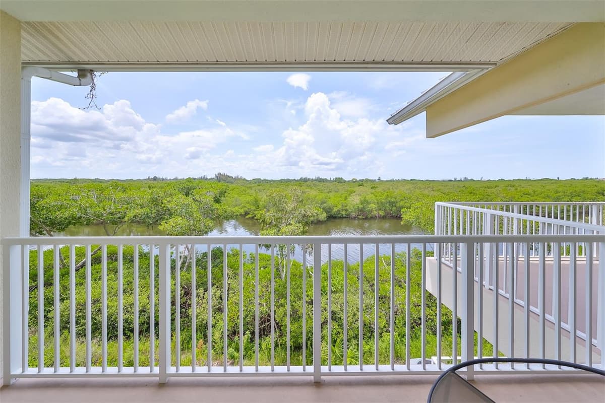 3226 MANGROVE POINT DRIVE — photo 18 of 38