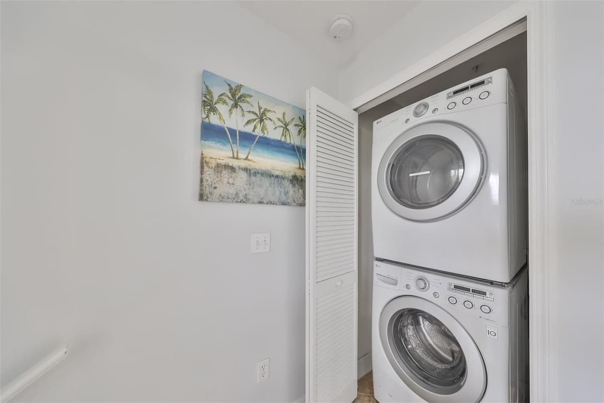 3226 MANGROVE POINT DRIVE — photo 21 of 38