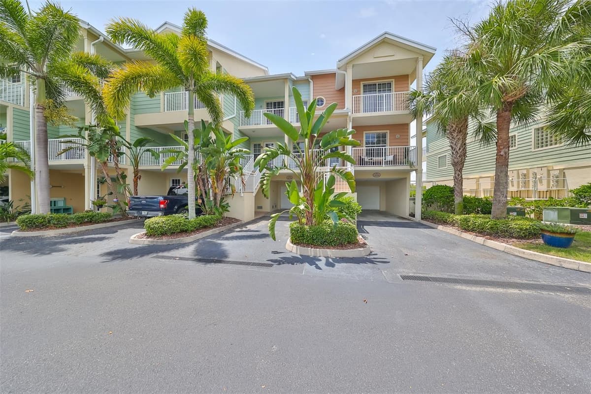 3226 MANGROVE POINT DRIVE — photo 3 of 38