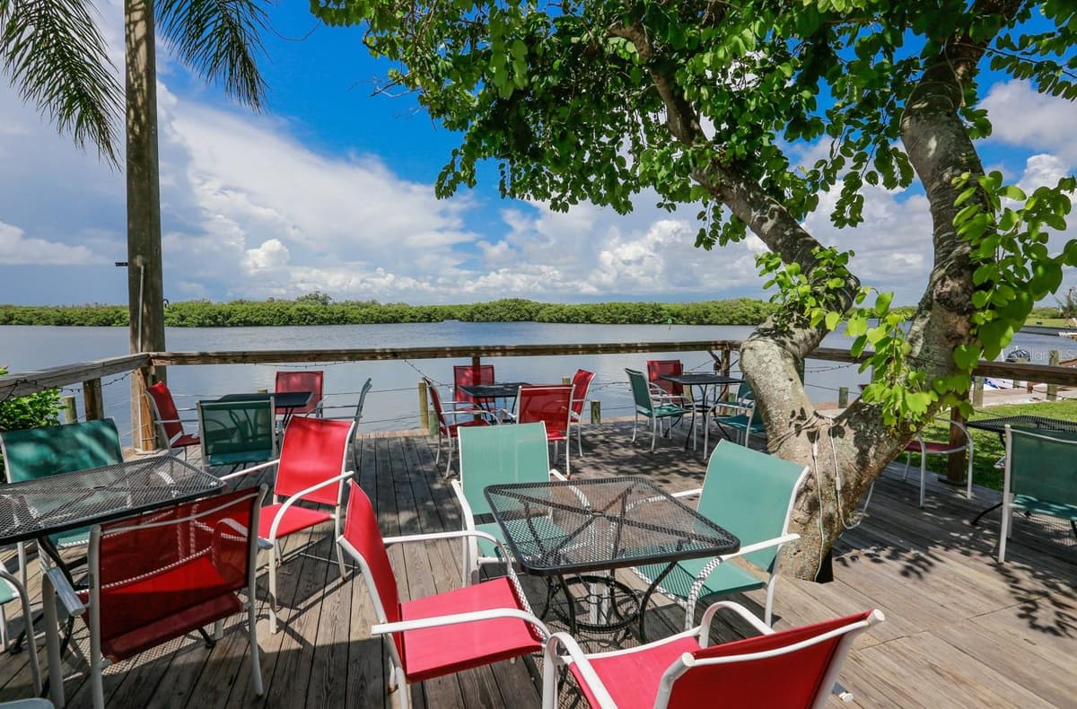 3226 MANGROVE POINT DRIVE — photo 32 of 38